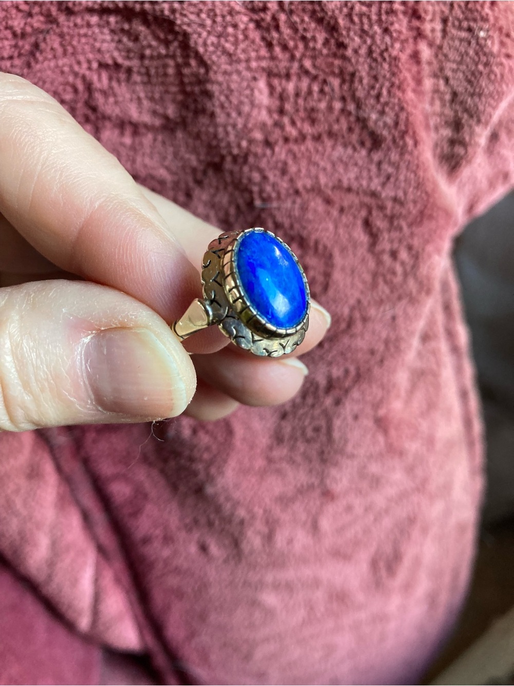 Vintage 12k solid gold with Vibrant Blue lapis Stone - Women Jewelry